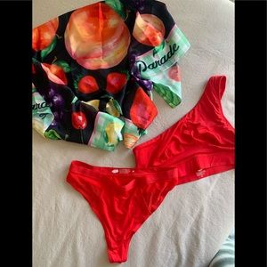 Women’s Parade thing, bra, & scarf!